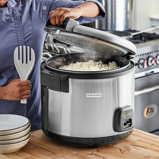 MainStreet Equipment 60 Cup (30 Cup Raw) Stainless Steel Electric Rice Cooker / Warmer - 120V, 1,550W